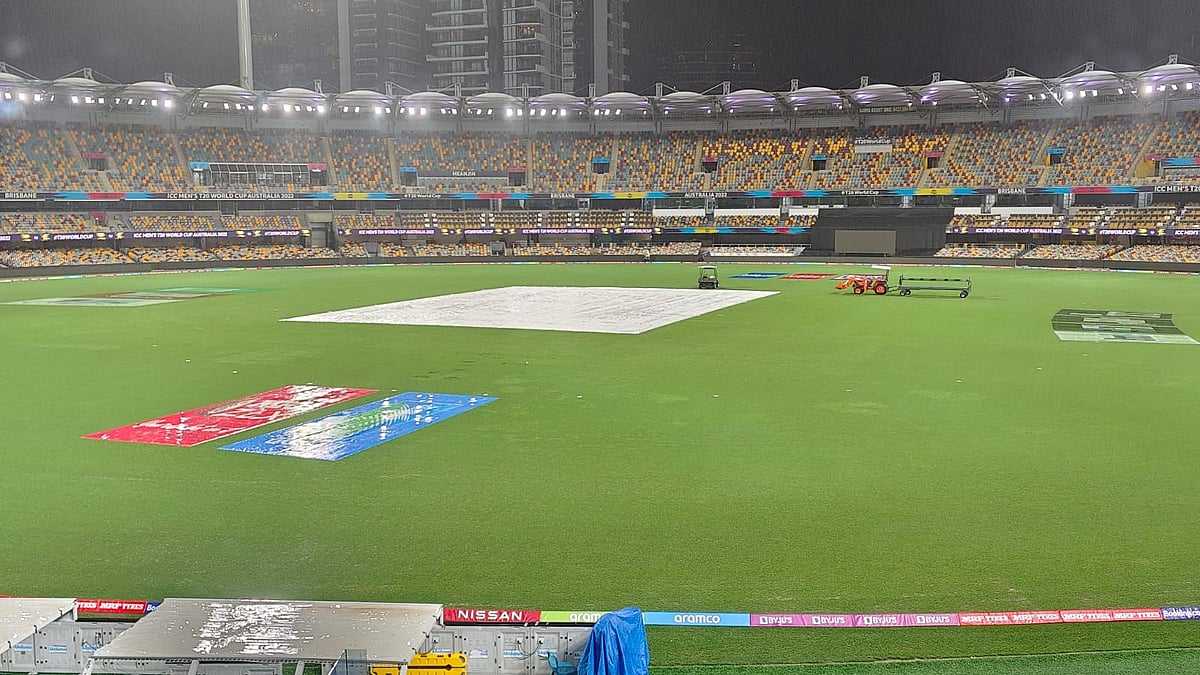 IND vs AUS 5th T20I: Lightning Strikes! Series Finale Halted In Brisbane Amid Rain Threat