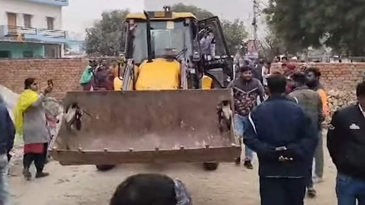 Uttar Pradesh: Municipal Corporation Team Attacked In Lucknow During Anti-Encroachment Drive