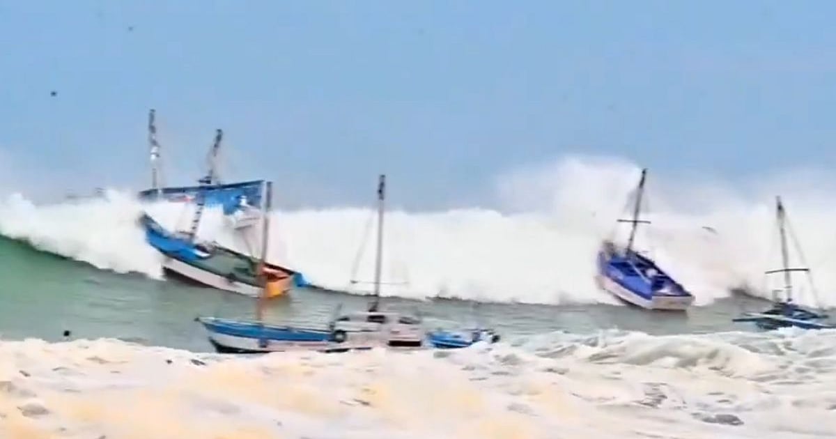 Peru Hit By Massive 13-Foot-High Waves, Leaving Scores Of Ports Closed