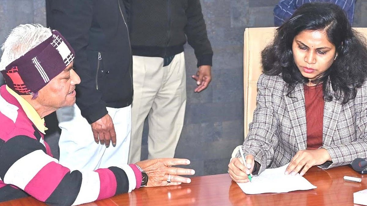 Additional Collector Chairs Public Hearing In Ratlam