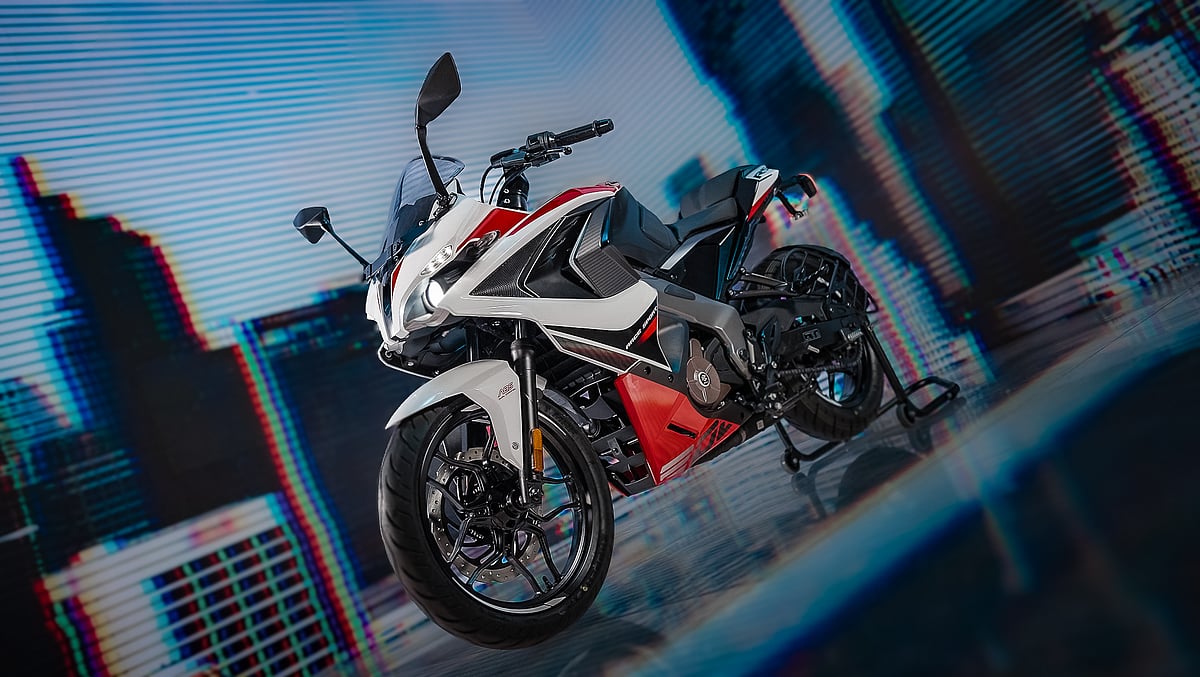 2025 Bajaj Pulsar RS200