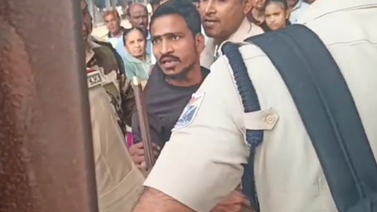 Mumbai: 22-Year-Old Accused Held For Attacking RPF Personnel At Vasai Railway Station