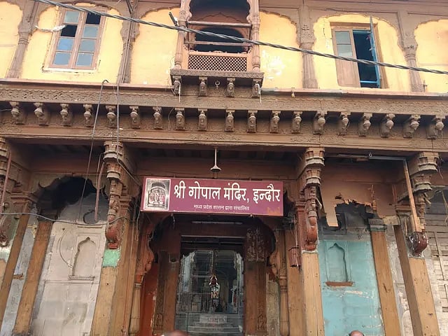 Indore Gopal Mandir Wedding Row: Divisional Commissioner Takes Action Against Temple Management 
