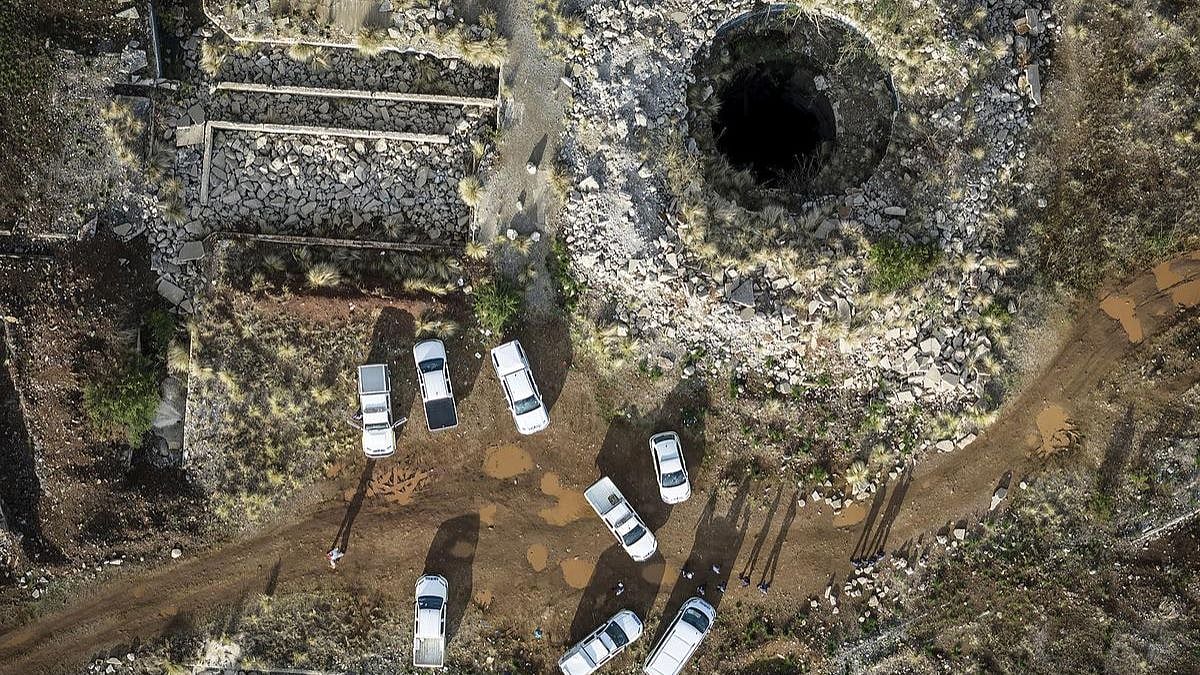 At least 100 men who were mining illegally in an abandoned gold mine in South Africa have died of suspected starvation and dehydration after being trapped deep underground for months while police tried to force them out, a group representing the miners said Monday. | X @dhram_goswami