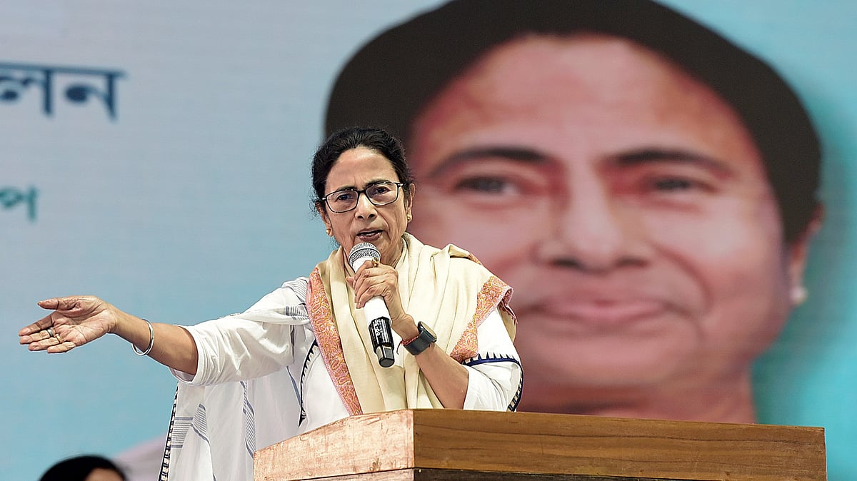 Kolkata: CM Mamata Banerjee Urges People Of Malda Residing Near Indo-Bangla Border To Stay Alert