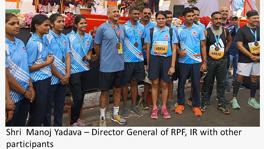 Western Railway Officers & Staff Participated In The Tata Mumbai Marathon 2025