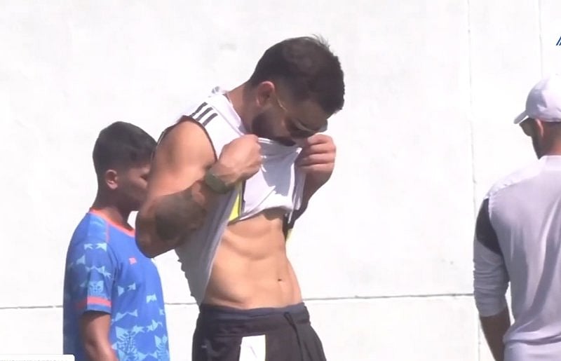 Viral Pic: Virat Kohli Flaunts His Six-Pack During Training Session In Nagpur Ahead Of IND vs ENG 1st ODI