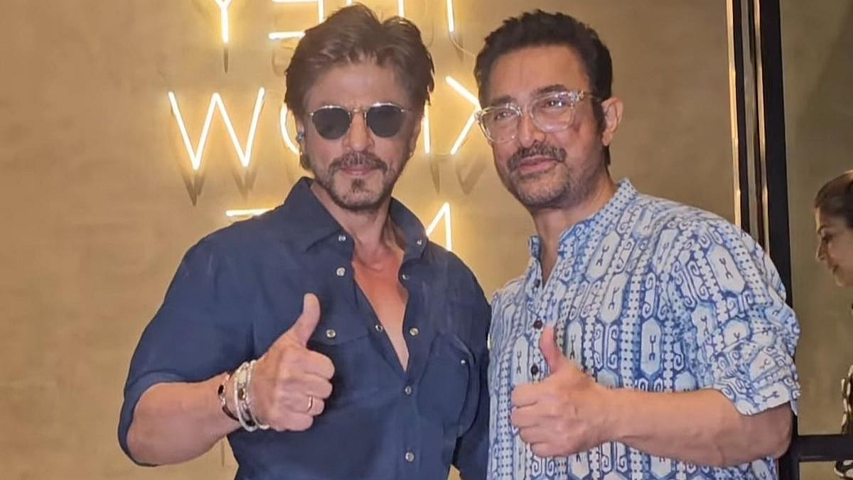 Aamir Khan’s Rumoured Girlfriend’s NAME Revealed; It Has A Shah Rukh Khan Connection