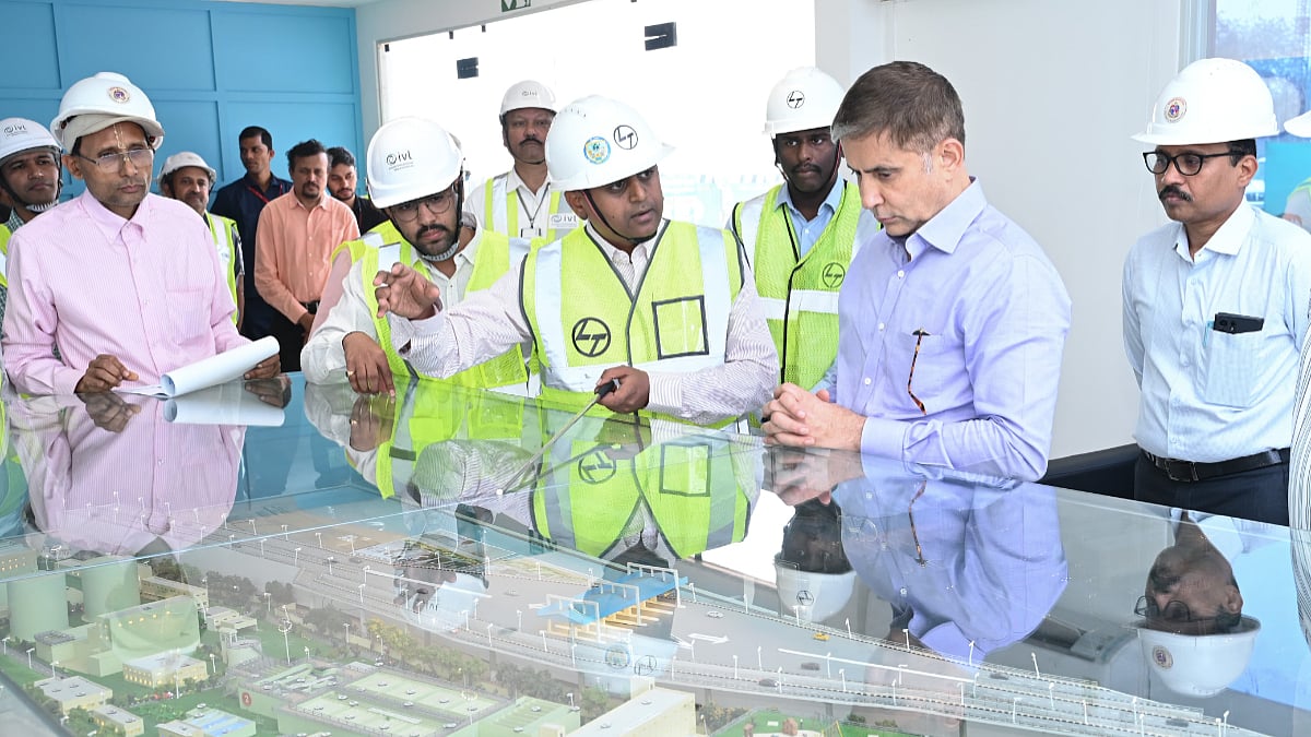 Mumbai: BMC Commissioner Bhushan Gagrani Review Bandra Sewage Treatment Plant; 21% Work Completed, Target Set For July 2027