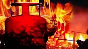 LPG cylinder Blast After Fire In Building, One Suffers Burns In Indore