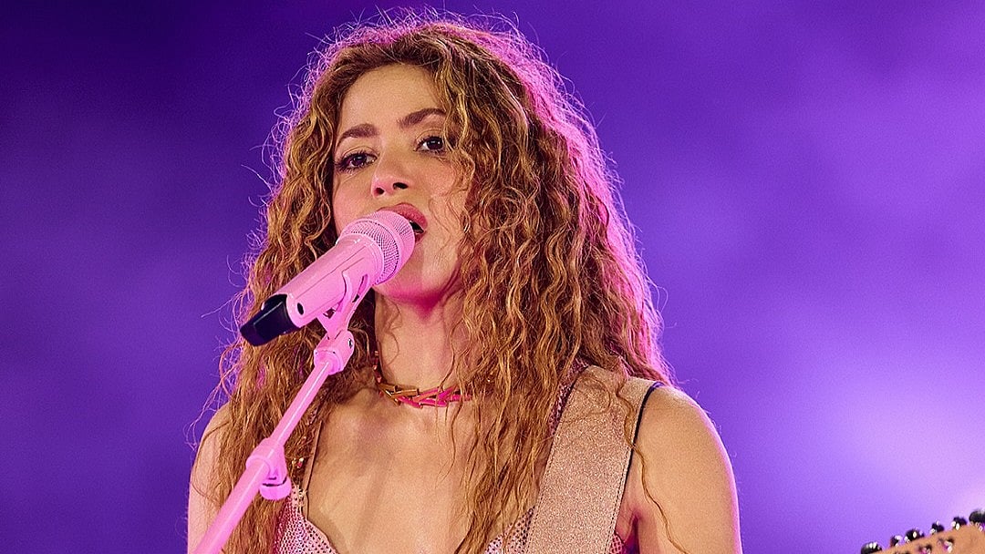 Shakira Rushed To Hospital Due To 'Abdominal Issues': 'I Am Not In Good