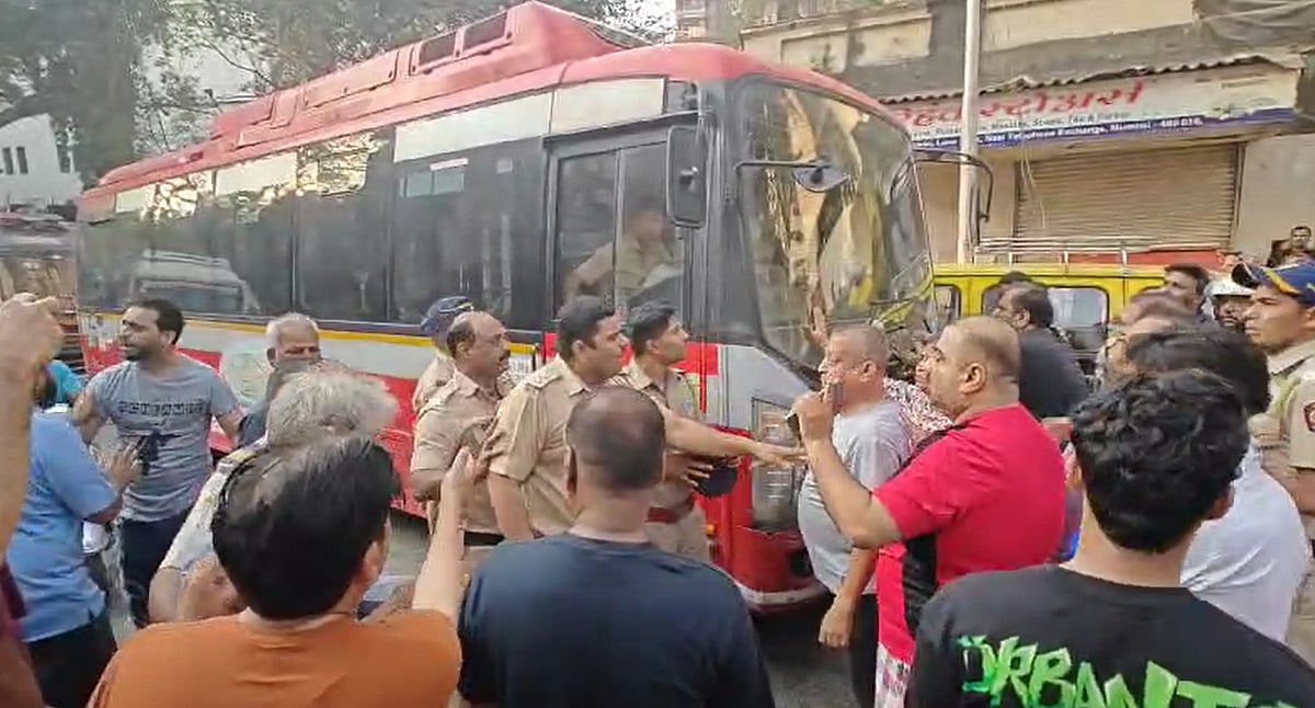 Senior Citizen Fatally Run Over By BEST Bus In Mumbai's Mazgaon; Byculla Police Arrest Driver
