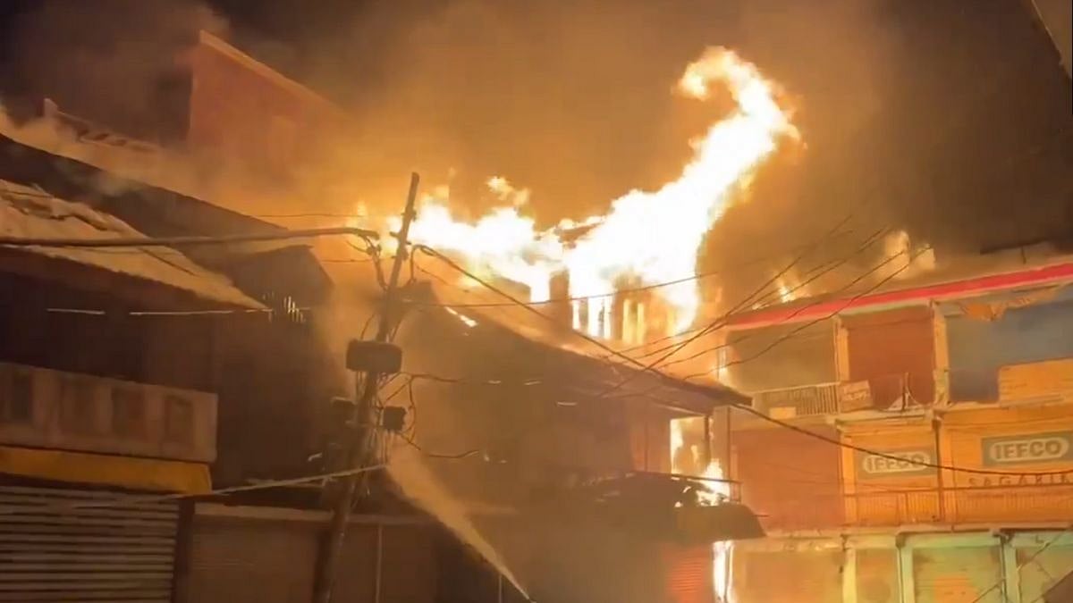 J&K News: Massive Fire Engulfs Shopian's Heragam Market, Multiple Structures Destroyed; Visuals Surface | ANI
