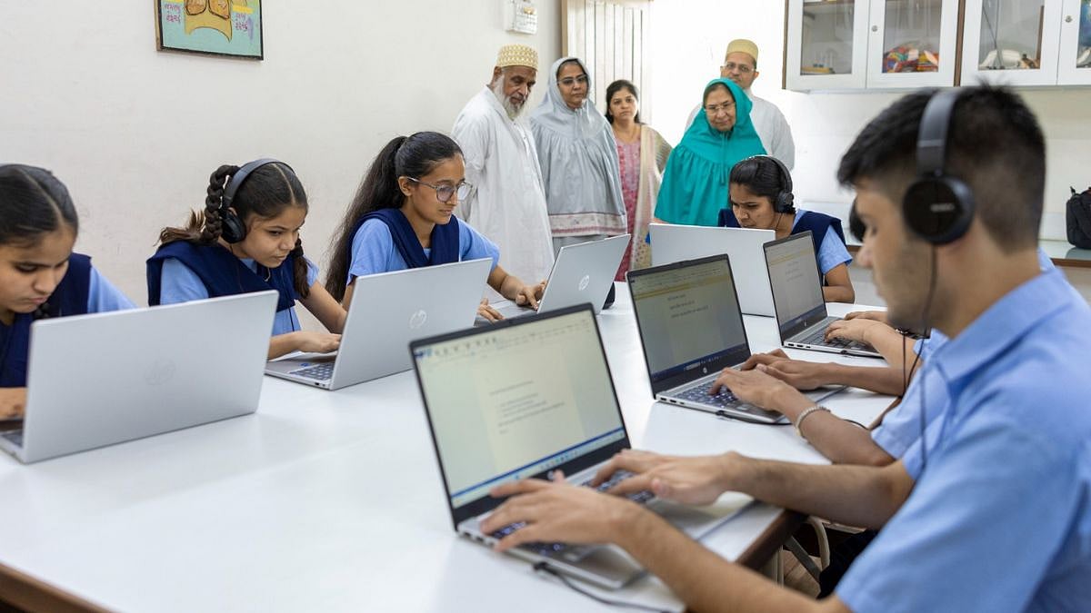 Jabalpur Government College Distributes Laptops To 25 Differently-Abled Students To Promote Digital Learning And Self-Reliance