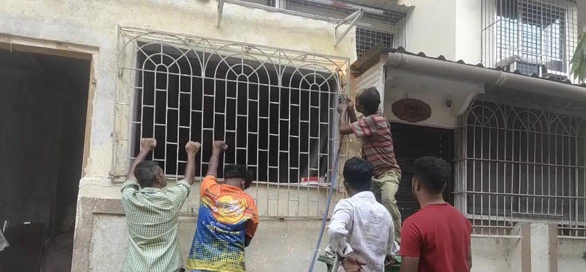 NMMC demolishes illegal structures in Koparkhairane and Nerul as part of crackdown on unauthorized constructions