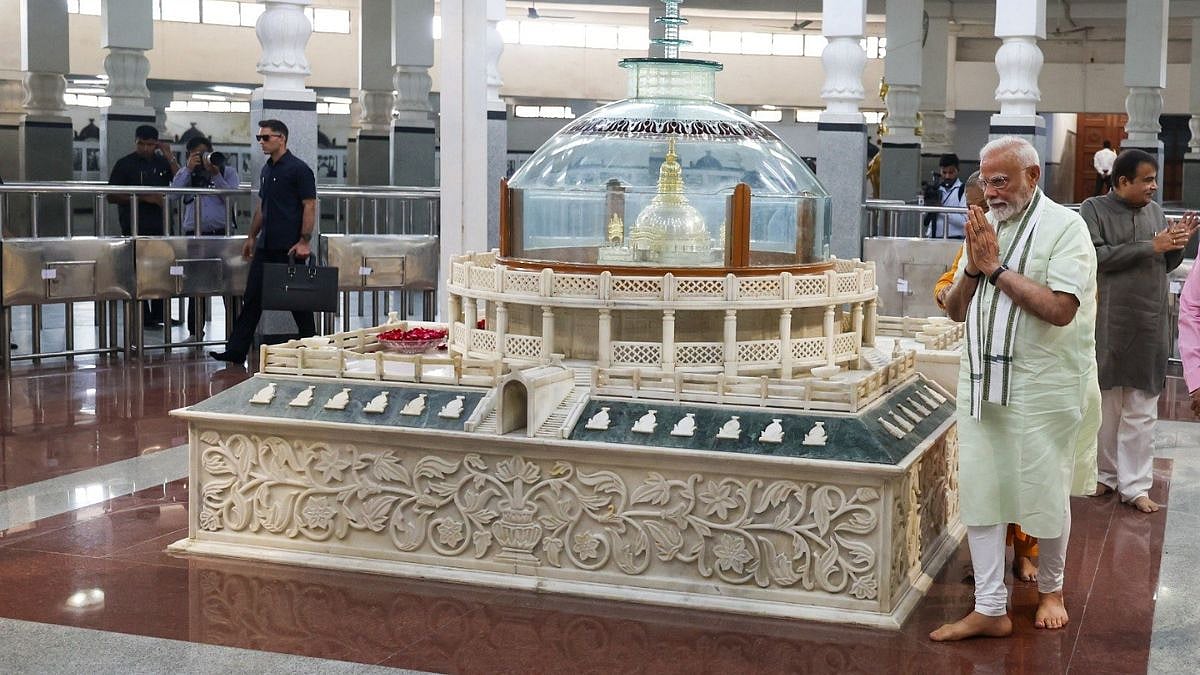 PM Modi Visits Deekshabhoomi In Nagpur, Pays Tribute To Babasaheb  Ambedkar