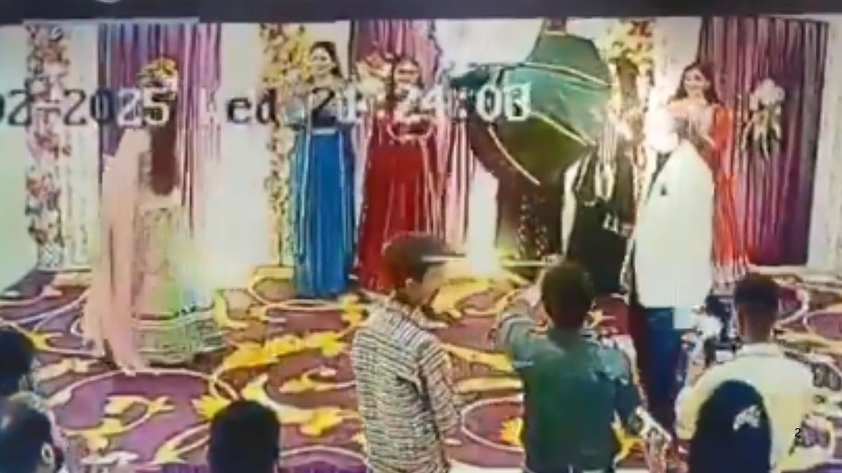 Tragic! Businessman Dies While Dancing On Stage With Wife On 25th Wedding Anniversary In Bareilly; Watch Video