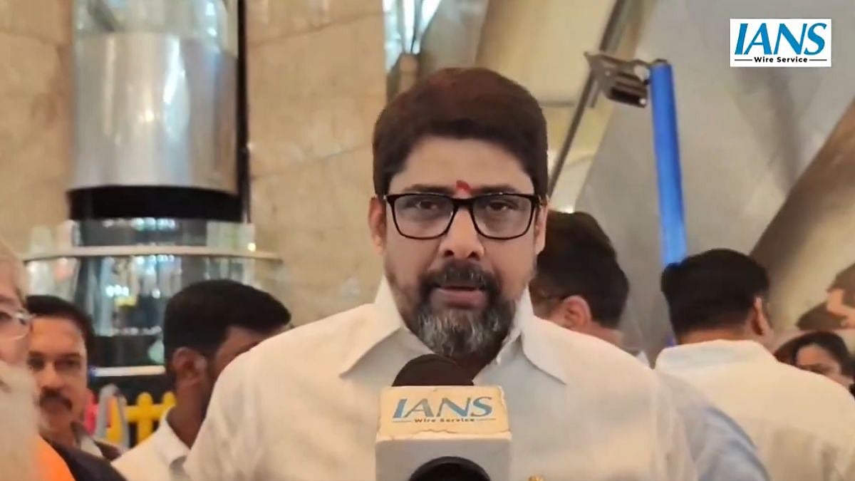 'MNS Ki School': Raj Thackeray's Party Starts Unique Initiative At Borivali's Moksh Plaza Mall To Teach Marathi To Traders (Video) |