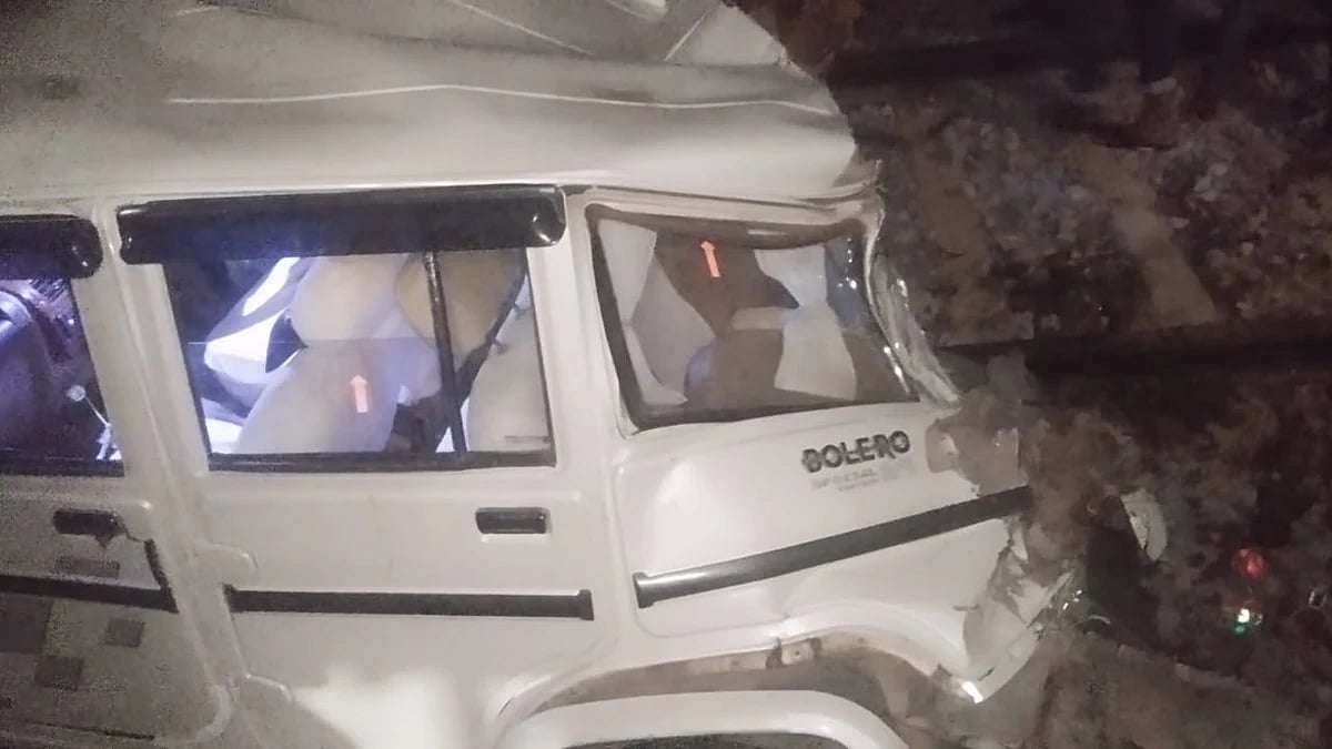 Bundelkhand Express Hits Jeep Stuck On Track Near Jhansi; Major Accident Averted