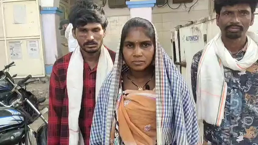 Doctor Accused Of Negligence At Barwani District Hospital | FP Image