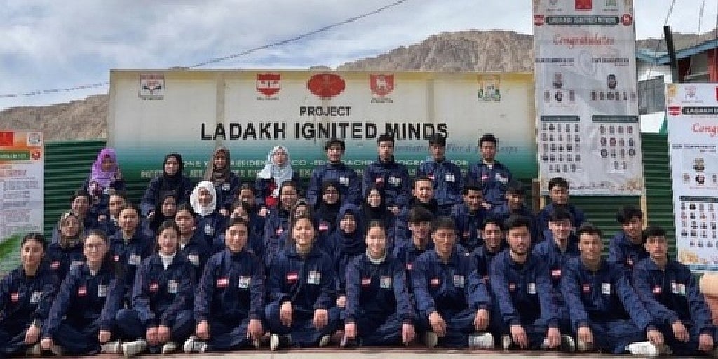 HPCL Project Helps Students Excel in NEET and JEE Exams