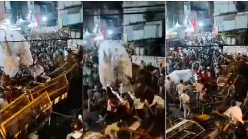 Ujjain Muharram Chaos: Tazia Falls Down As People Break Barricades To Enter Restricted Routes; Over 15 Booked (Watch Video)