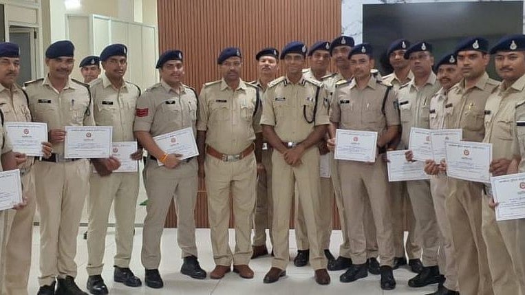 Indore: 19 Cops Feted For Addressing CM Helpline Complaints