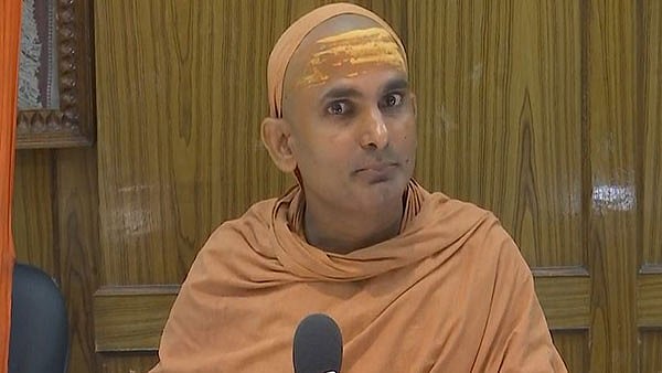 Swami Govindanand Alleges Misuse Of Shankaracharya Title, Seeks Action Against Claimants
