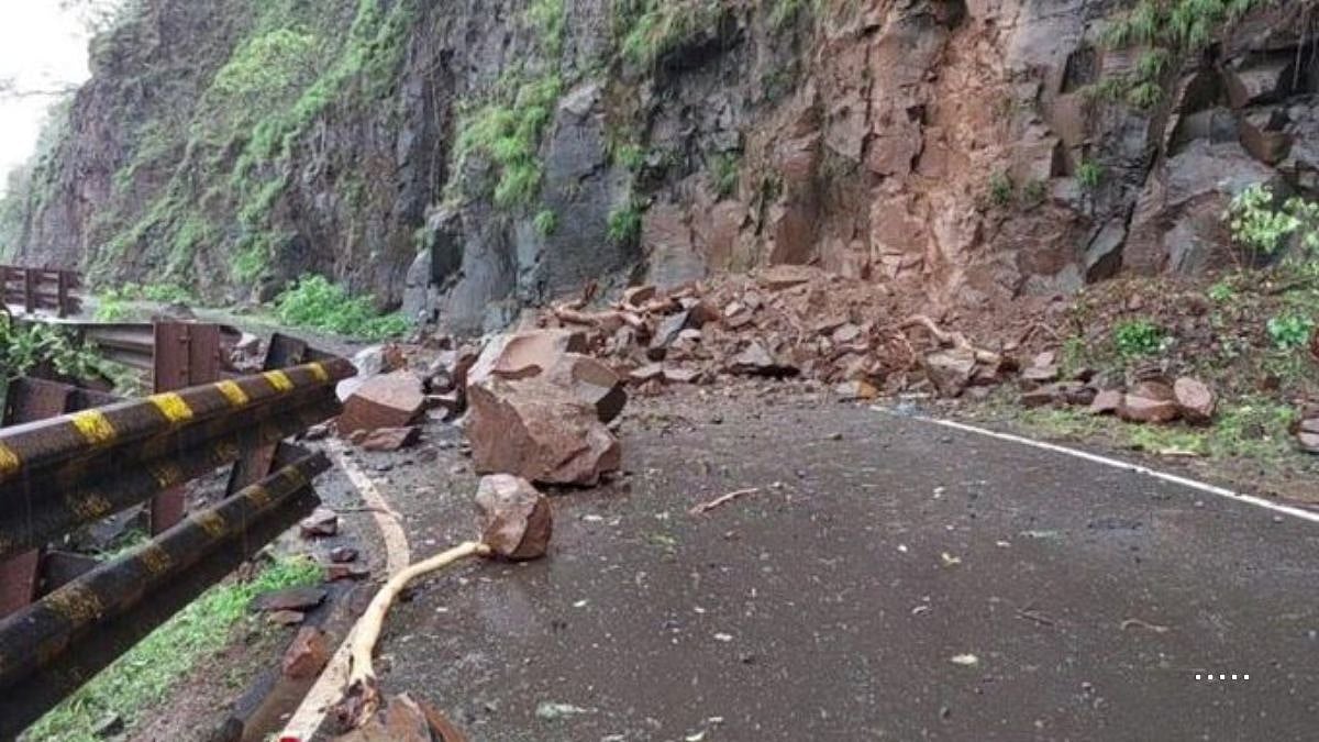 Poladpur–Mahabaleshwar Road Via Ambenali Ghat Closed Till July 14 For Debris Clearance Work