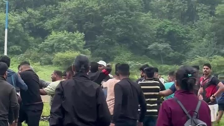 Pune: Police Aspirants Allegedly Assaulted At Taljai Hill During Training (VIDEO)