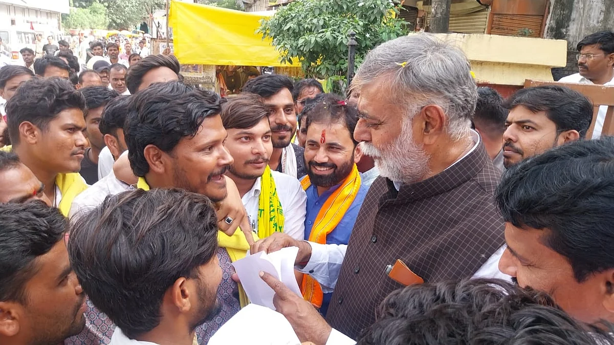 Sendhwa MLA Solanki Demands Action Against Accountant For Burning Documents At Janpad Panchayat...