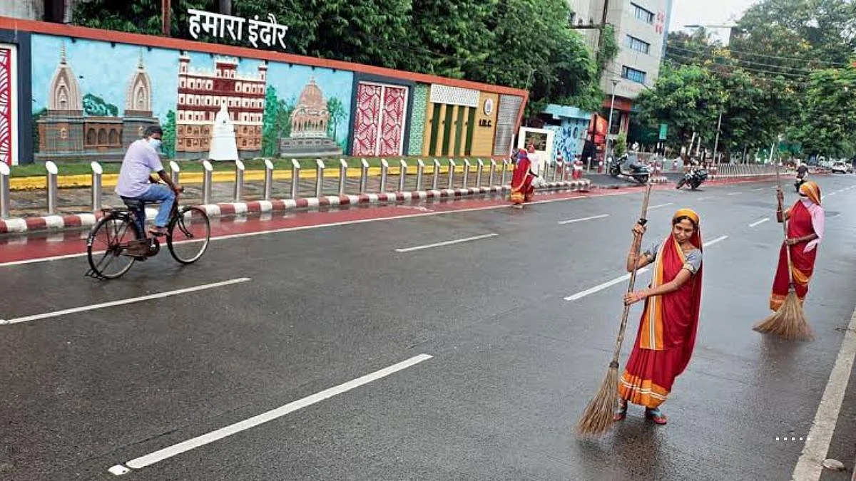Indore Retains Cleanest City Title For 8th Year In Swachh Survekshan 2024-25, Surat Comes Second