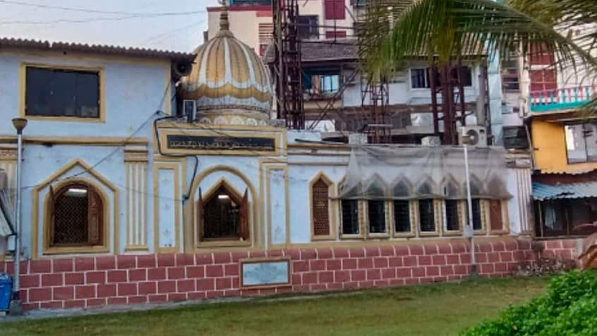Mumbai: Over 1,500 Loudspeakers Removed From Religious Place; Many Muslims Turn To Tech For Azaan...