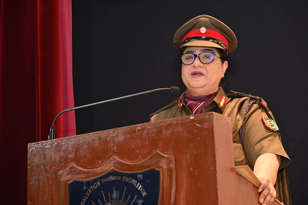 Dr. Hemlata K. Bagla during her opening remarks