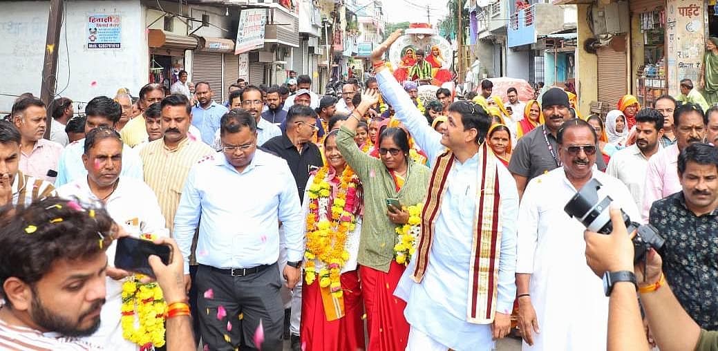 Indore’s Sanitation Workers Honoured For Their Tireless Efforts