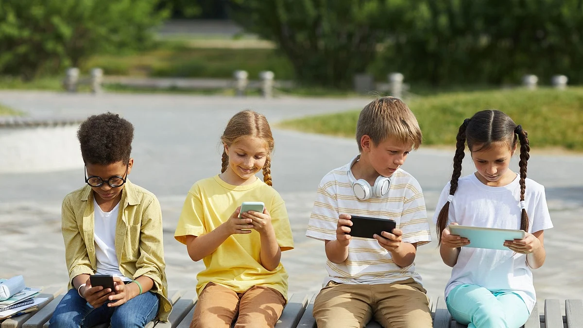 How Smartphones Before 13 Is Harming Your Children