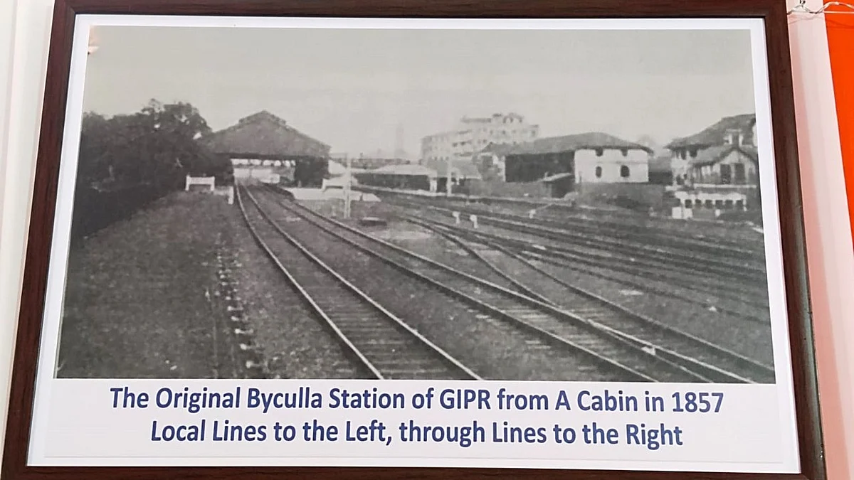 Mumbai News: Byculla Station Hosts Heritage-Themed 'Station Mahotsav' Showcasing Railway Legacy 