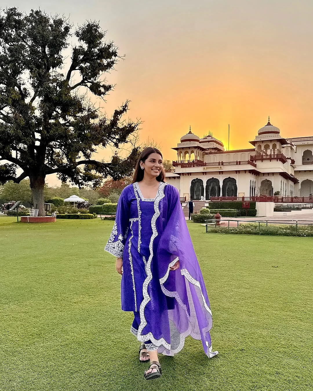 Jasprit Bumrah's Wife Sanjana Ganesan's Wardrobe Looks Like Breath Of Fresh Summer Air