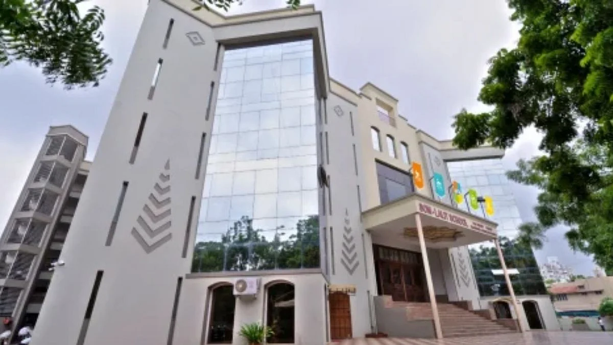 Shocking Incident In Ahmedabad School: Class 10 Girl Jumps, Police Probe Underway