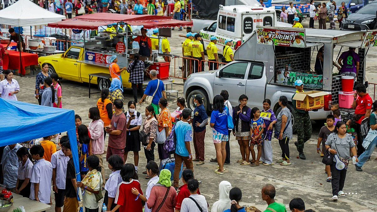 Fighting Escalates On Thailand-Cambodia Border, 14 Dead, Over 60,000 Flee As UN Holds Emergency Meet 