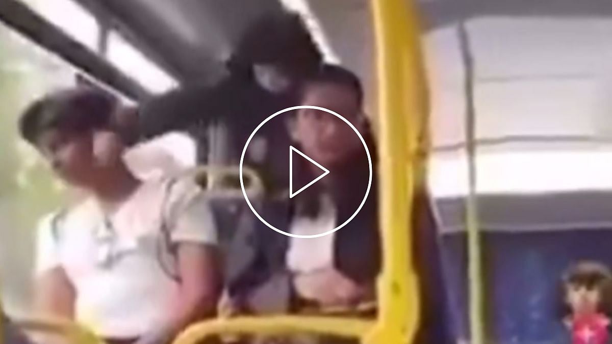 Viral Video: Teenager Repeatedly Punches Indian Guy During Bus Ride In Dublin, Sparks Concerns Over Rising Racial Attacks In Ireland | X @lil_doza