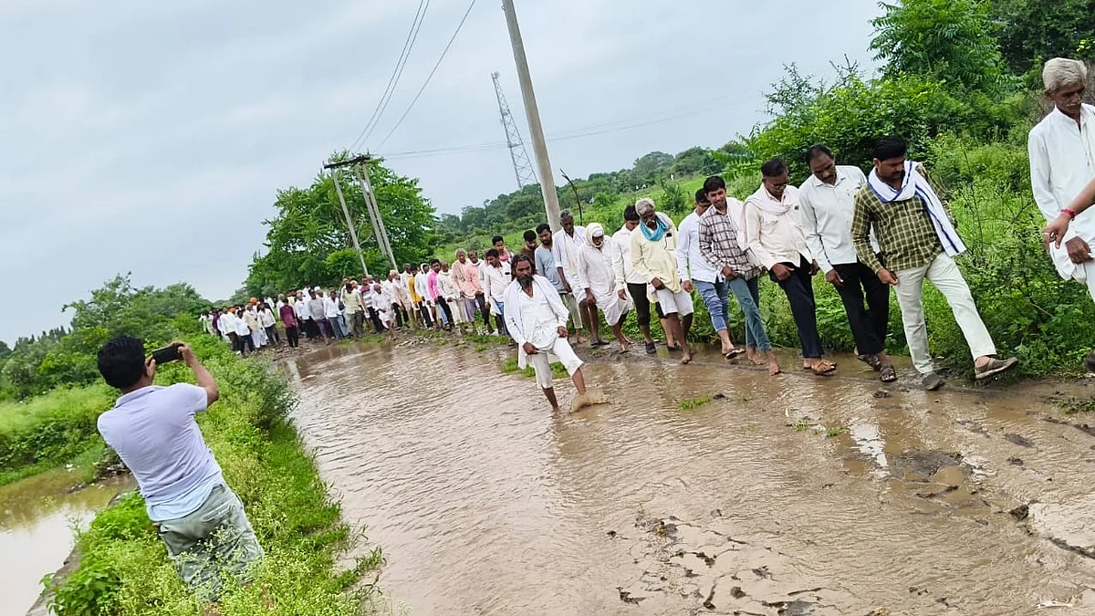Madhya Pradesh: Villagers Facing Multiple Problems In Khandwa District | FP Photo