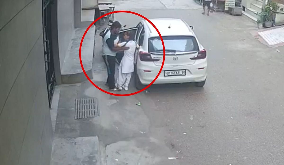 Kidnapping Caught On Camera: Man Seen Forcibly Pushing Minor Girl Into Car Outside School Gate In Noida; Police Nab Accused Within Hours