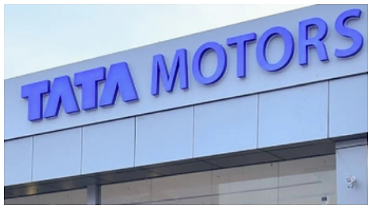 Tata Motors Shares Dip Over 4%, Iveco Acquisition Talks Spark Investor Concern 