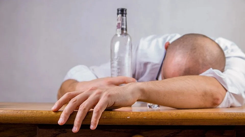 Madhya Pradesh: Teacher Comes To School Drunk, Parents Resent In Balaghat