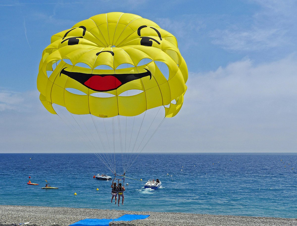 'He Was Groping Me, Moving Back & Forth': UK Woman Alleges Sexual Assault Mid-Air By Parasail Operator In Tunisia