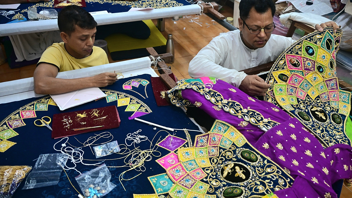 Janmashtami 2025: Preparations In Full Swing At ISKCON Temple, Babulnath In Mumbai