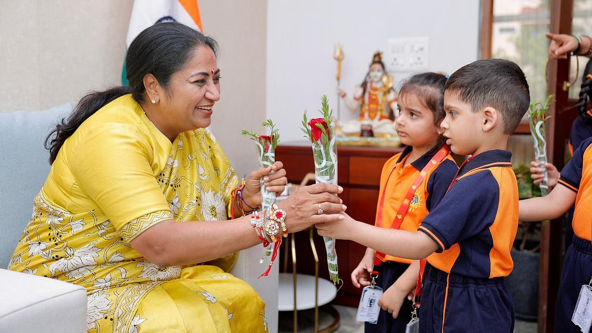 'Threads of Promise': Delhi CM Rekha Gupta Celebrates Raksha Bandhan With Schoolchildren | X @gupta_rekha