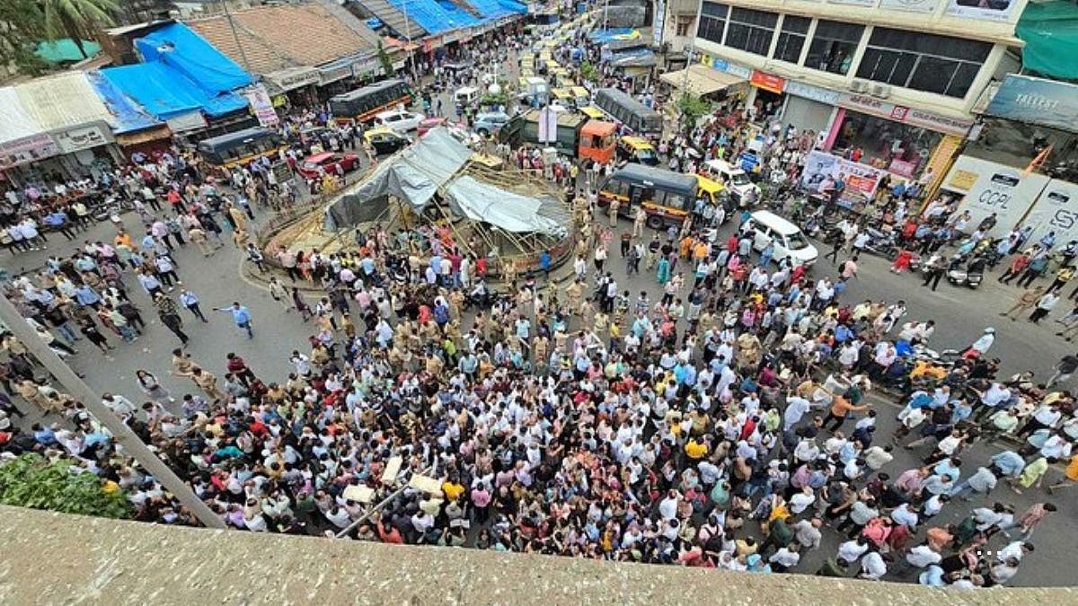 A rift has emerged between the BJP and Shinde Sena following the Wednesday protest at Dadar kabutarkhana, which was alleged to be started by the members of the Jain community. | X @fpjindia