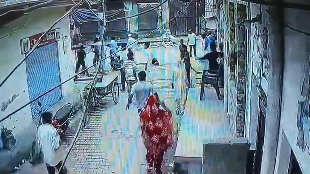 SHOCKING Visuals: Man Shot Dead At Point Blank In Broad Daylight In Uttar Pradesh's Meerut